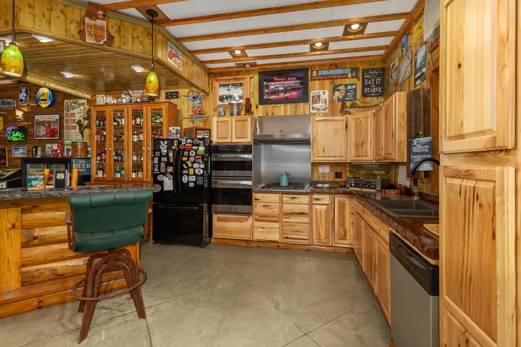 781 Hopkins Road Lyons Township MI 48851