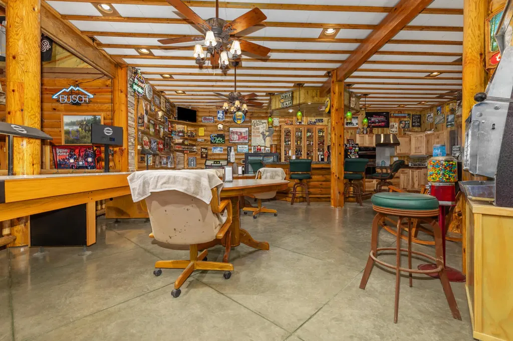 781 Hopkins Road Lyons Township MI 48851