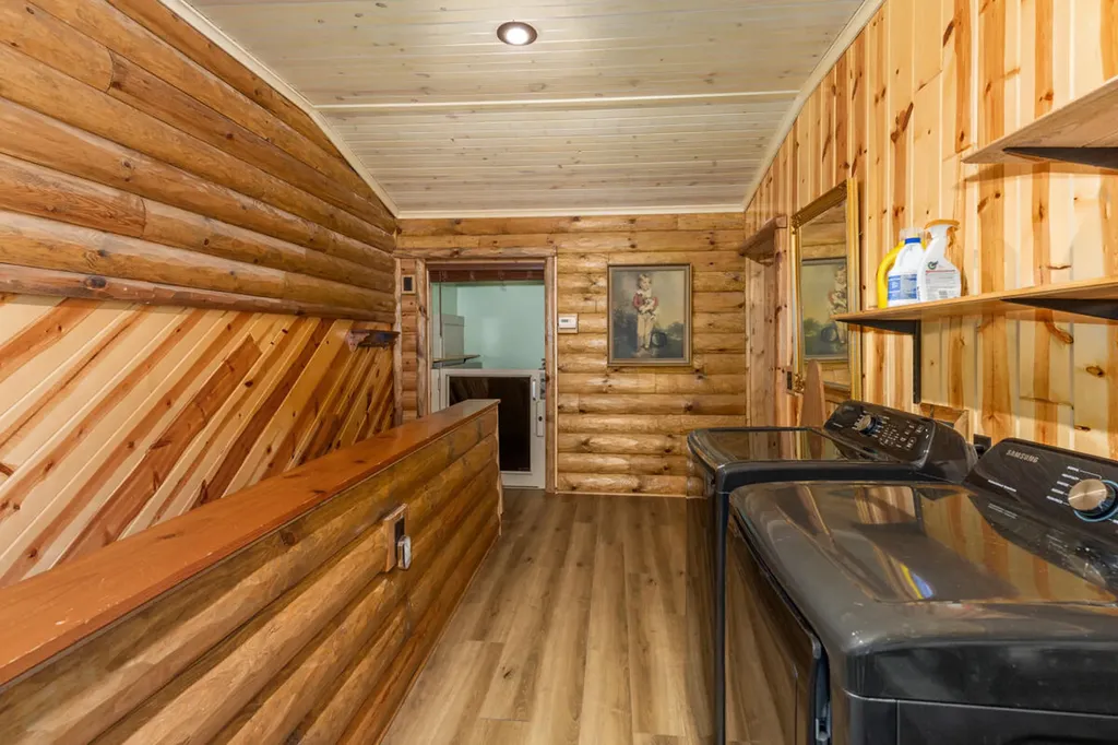 781 Hopkins Road Lyons Township MI 48851