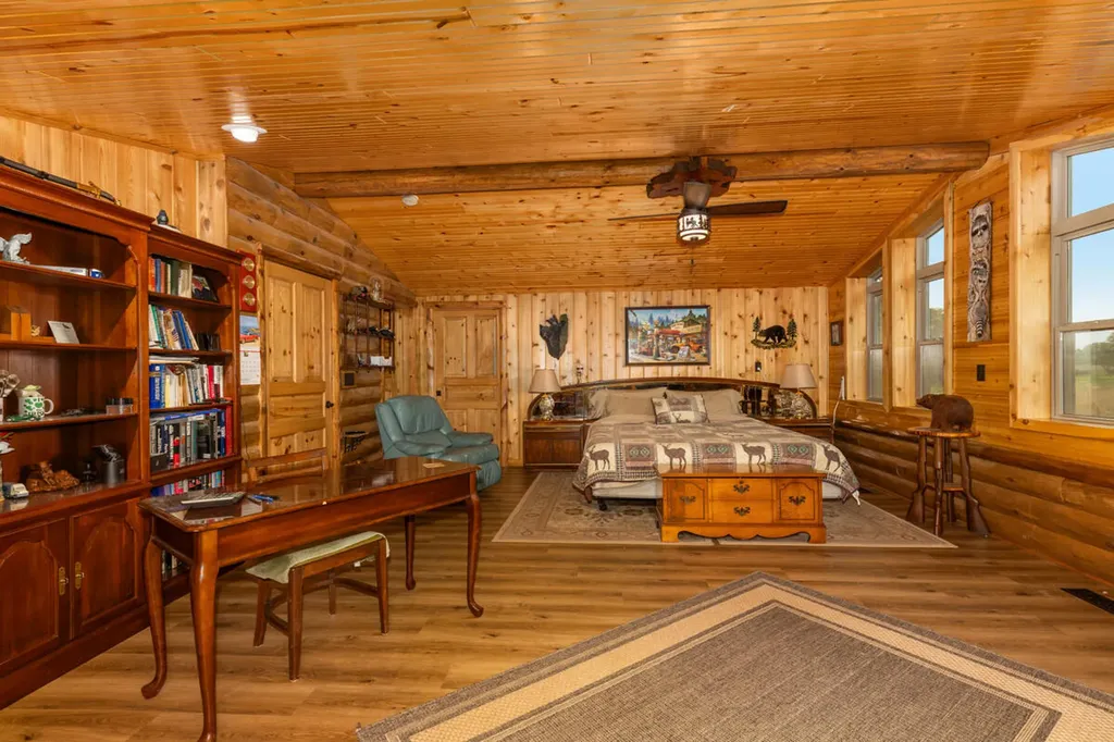 781 Hopkins Road Lyons Township MI 48851