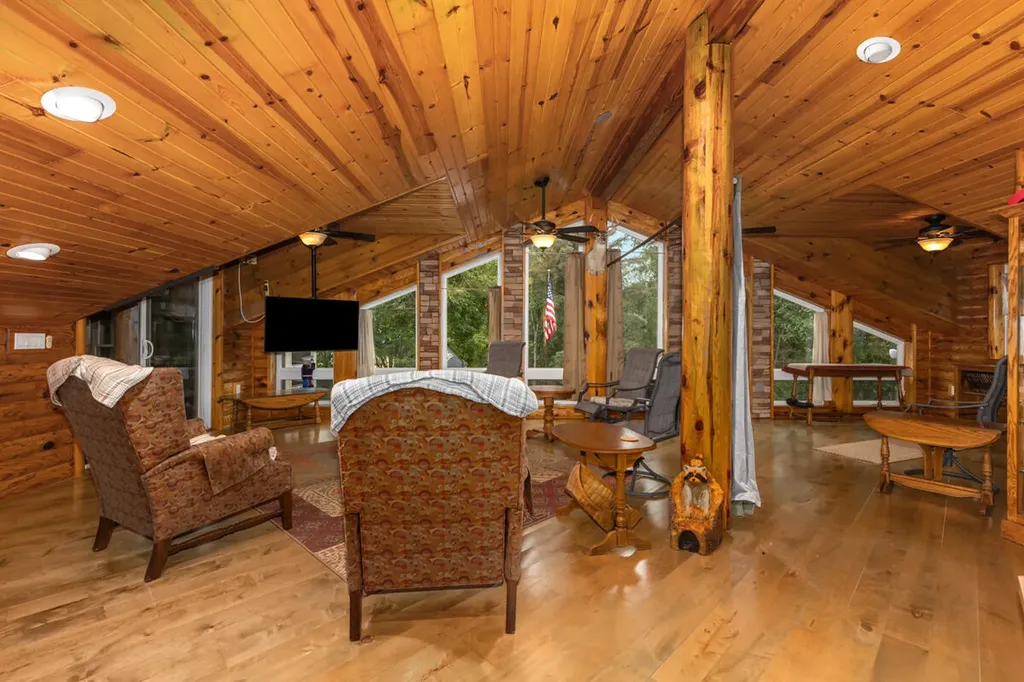 781 Hopkins Road Lyons Township MI 48851