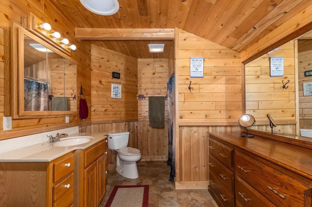 781 Hopkins Road Lyons Township MI 48851