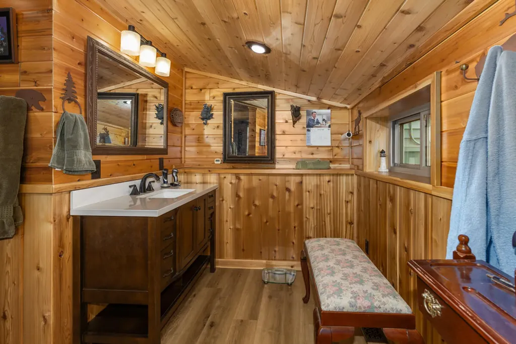 781 Hopkins Road Lyons Township MI 48851