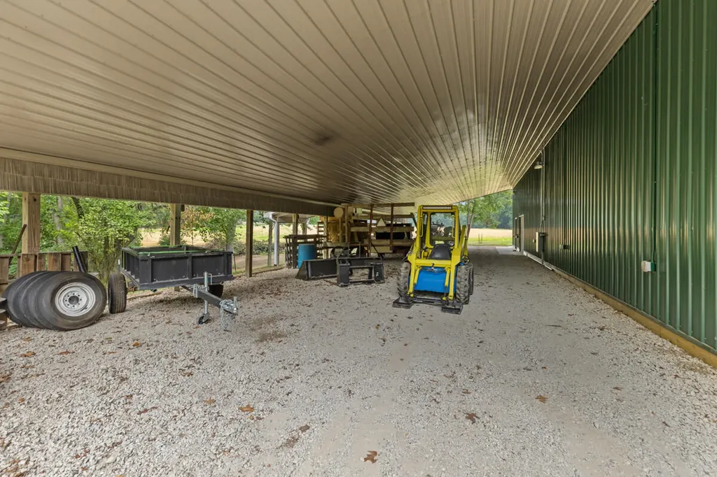 781 Hopkins Road Lyons Township MI 48851
