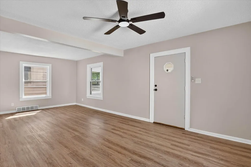 335 Dickinson Street SW Grand Rapids City MI 49507