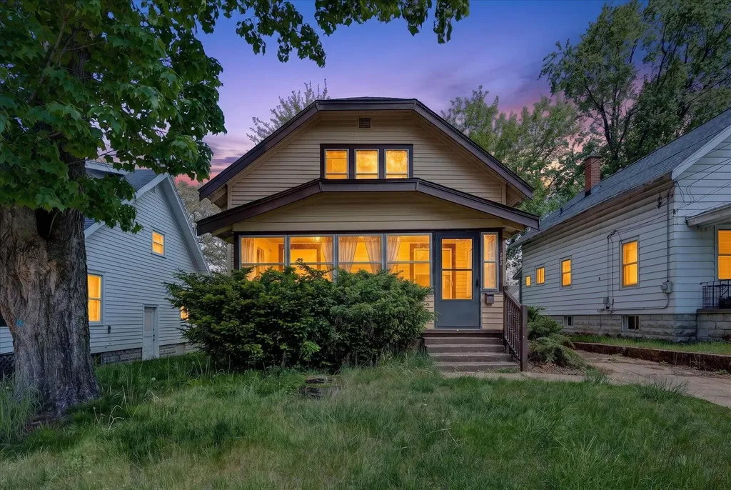 335 Dickinson Street SW Grand Rapids City MI 49507