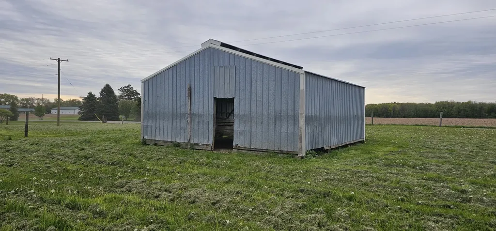 3815 Van Vleck Road Ronald Township MI 48834