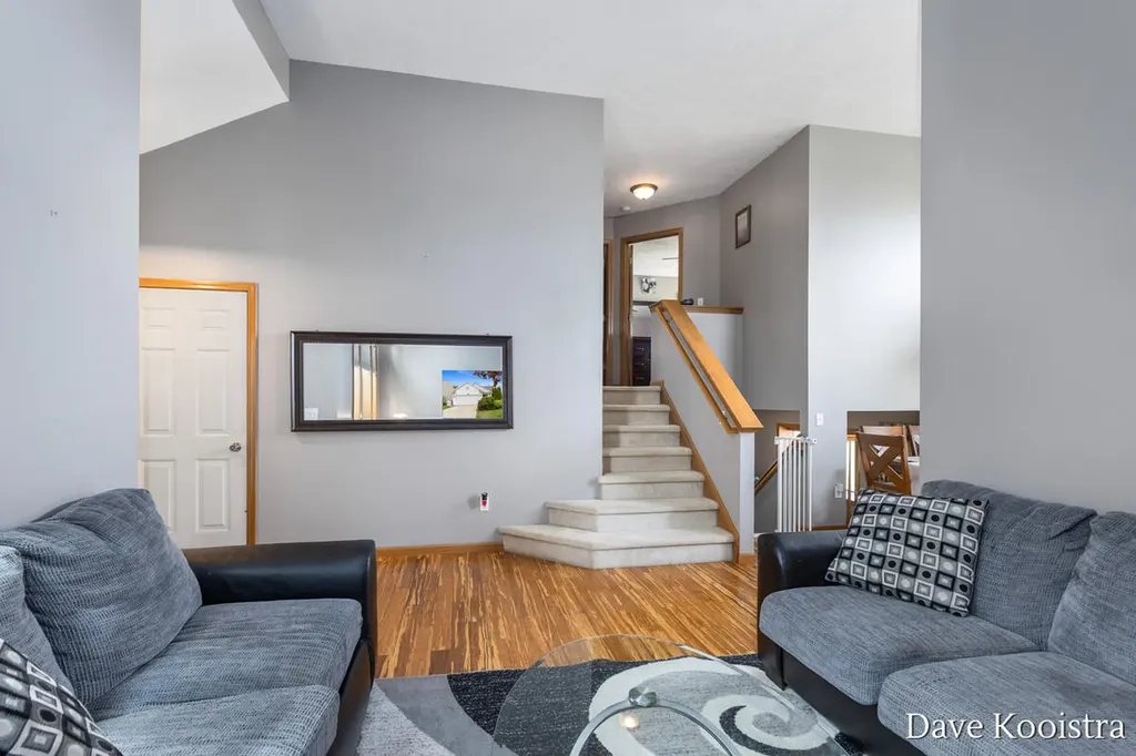 5757 E Grove Drive SE Kentwood City MI 49512
