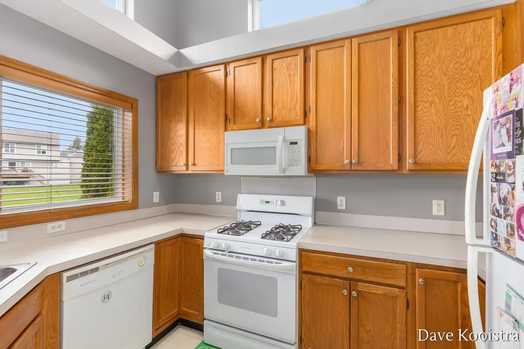 5757 E Grove Drive SE Kentwood City MI 49512