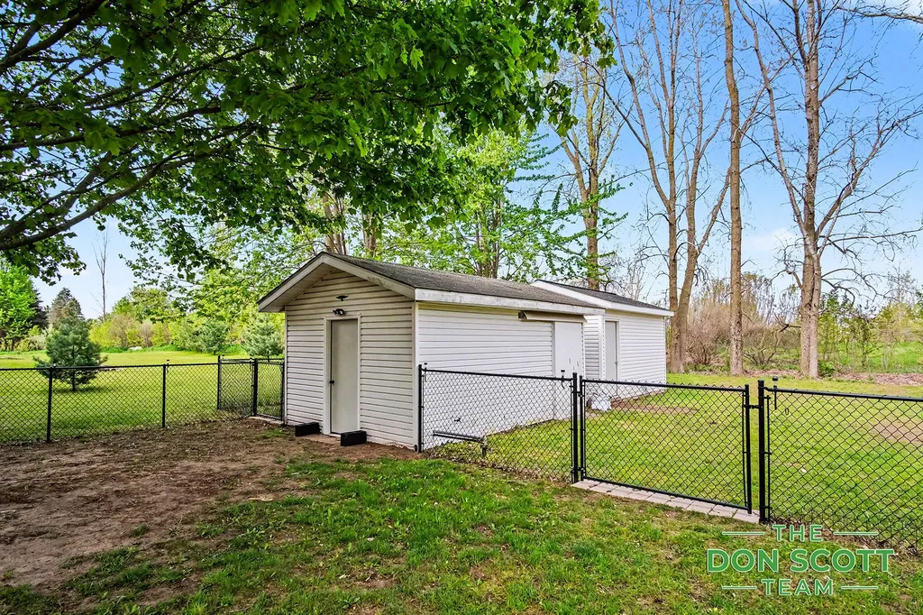 3605 Lo-al Drive Ravenna Village MI 49451