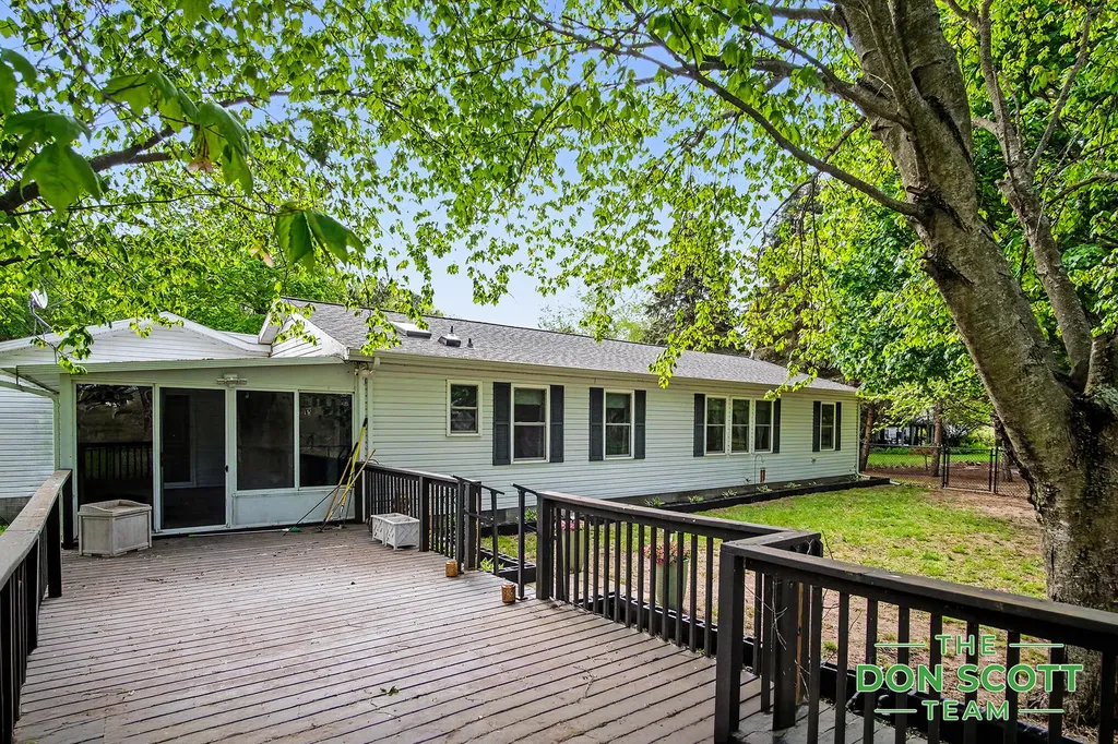 3605 Lo-al Drive Ravenna Village MI 49451
