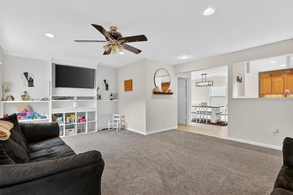 2110 Kensington Park Circle Holland City MI 49423