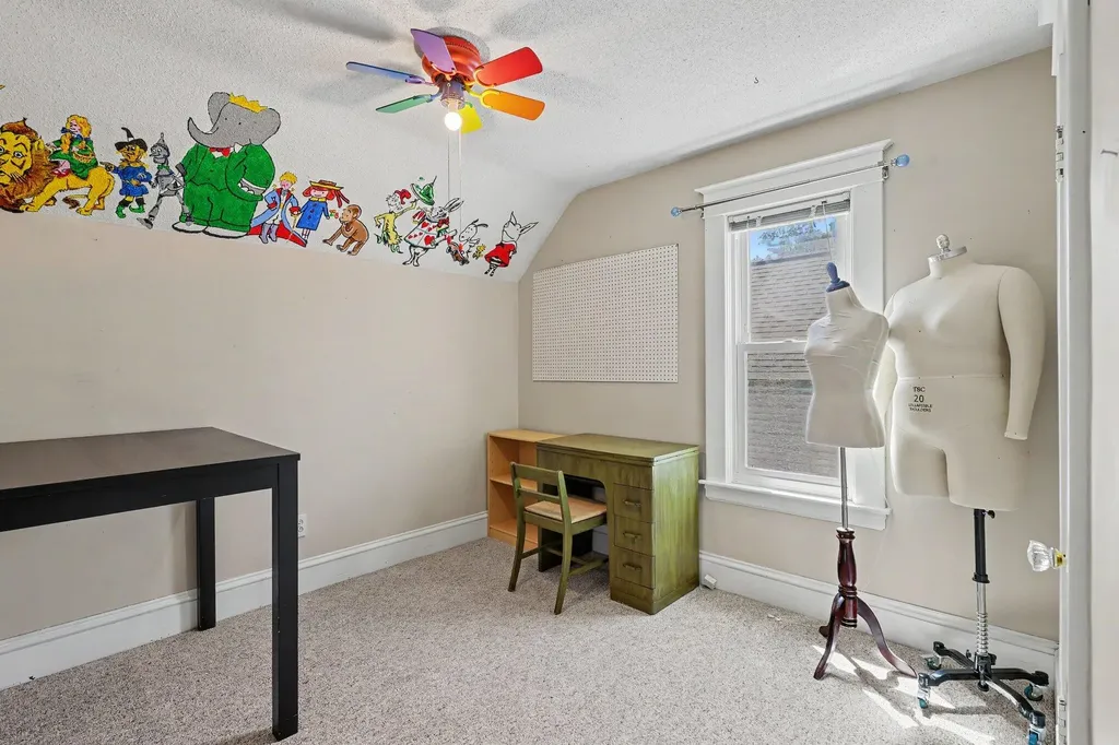 749 Lockwood Street NE Grand Rapids City MI 49503
