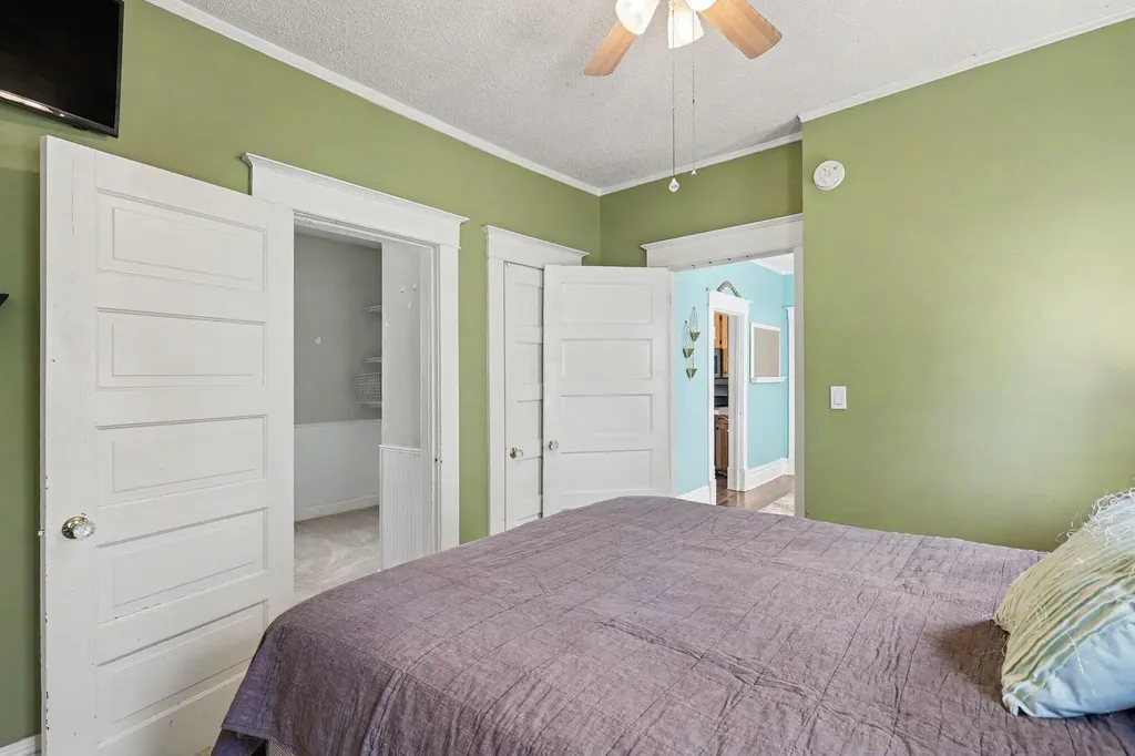 749 Lockwood Street NE Grand Rapids City MI 49503