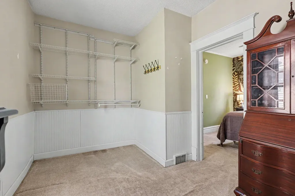 749 Lockwood Street NE Grand Rapids City MI 49503