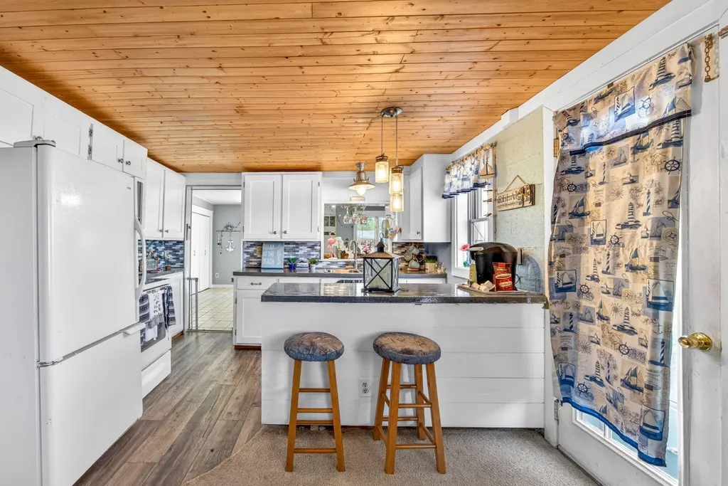 19380 E Chippewa Drive Chippewa Township MI 49342
