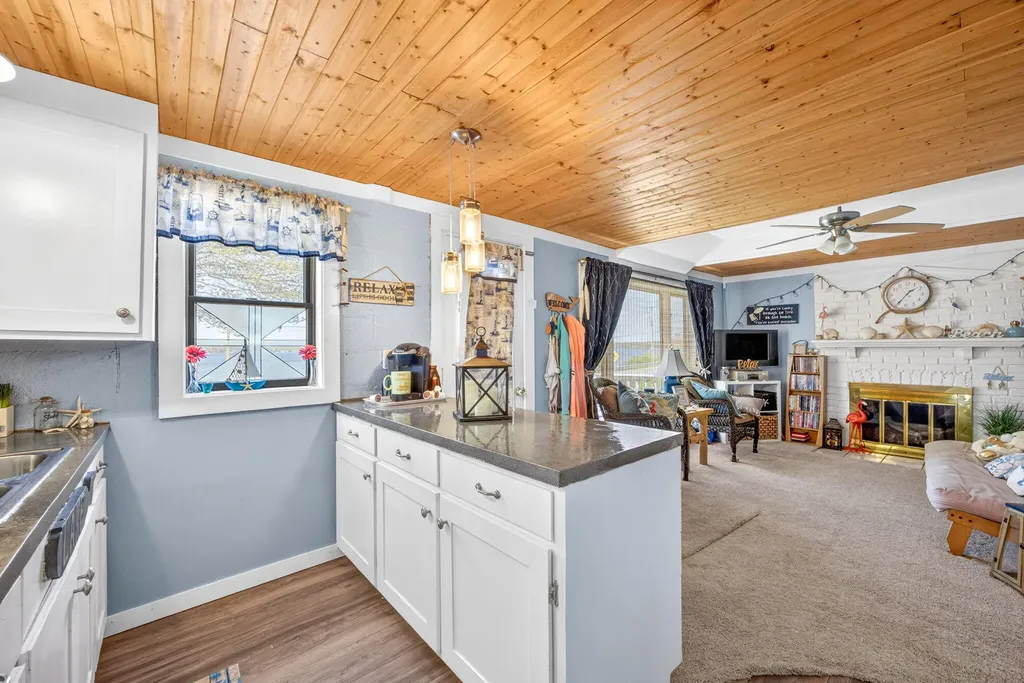 19380 E Chippewa Drive Chippewa Township MI 49342