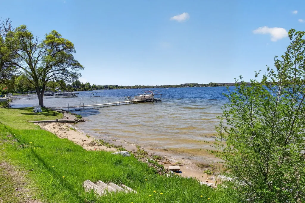19380 E Chippewa Drive Chippewa Township MI 49342