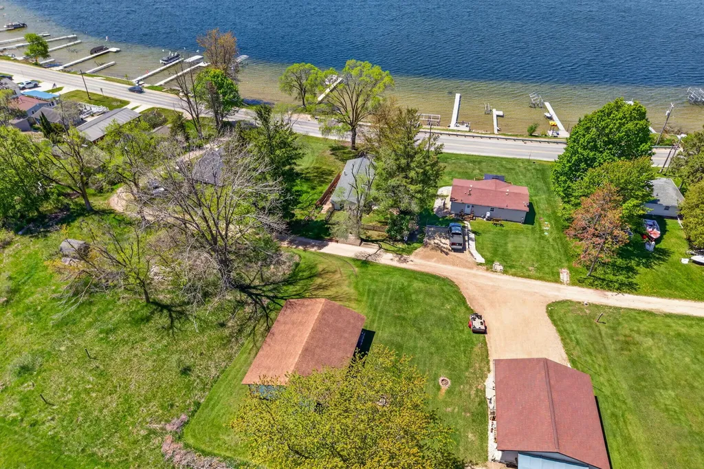 19380 E Chippewa Drive Chippewa Township MI 49342