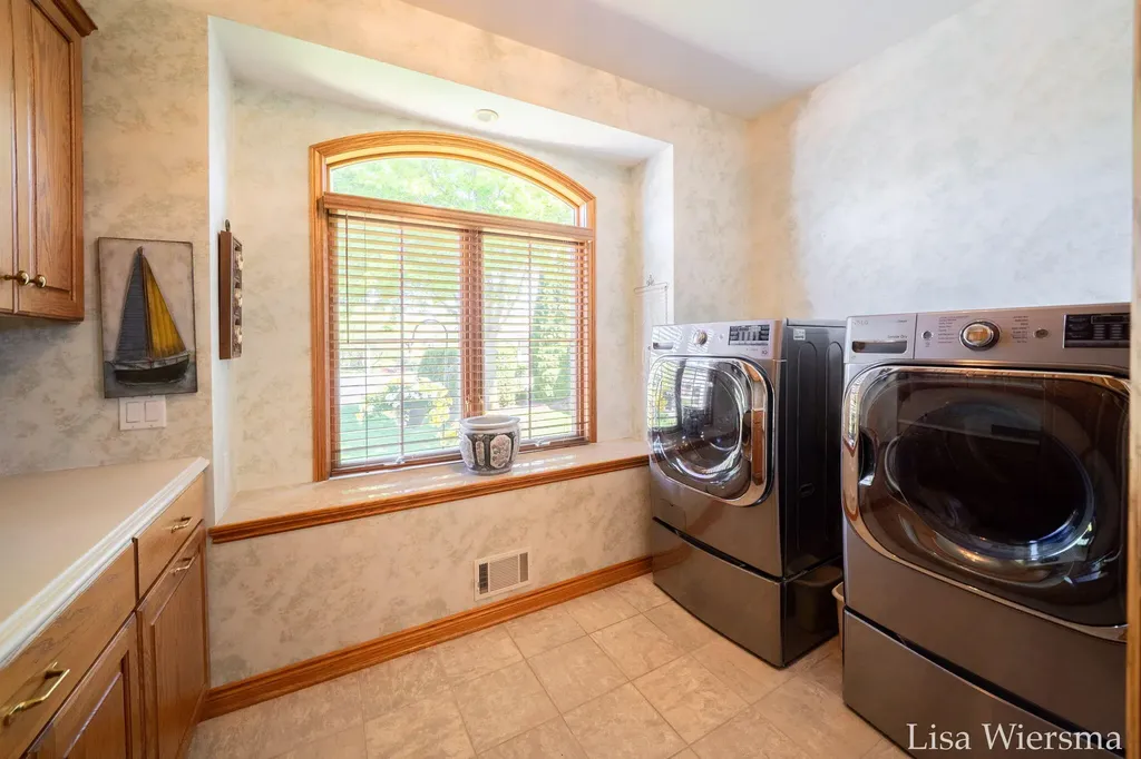 34 Regal Court Zeeland City MI 49464