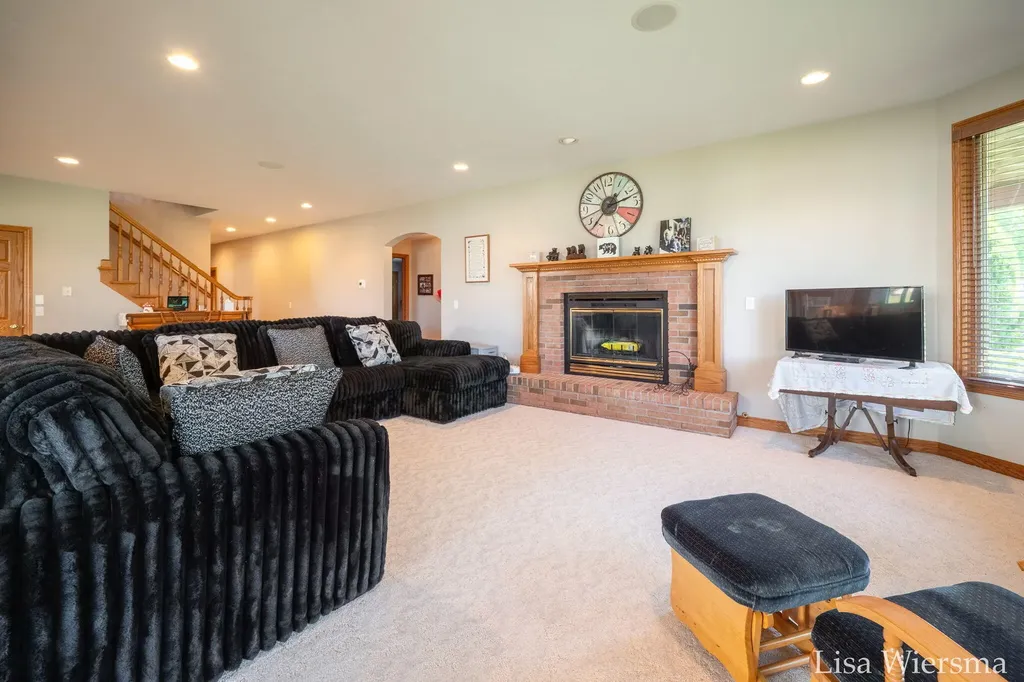 34 Regal Court Zeeland City MI 49464