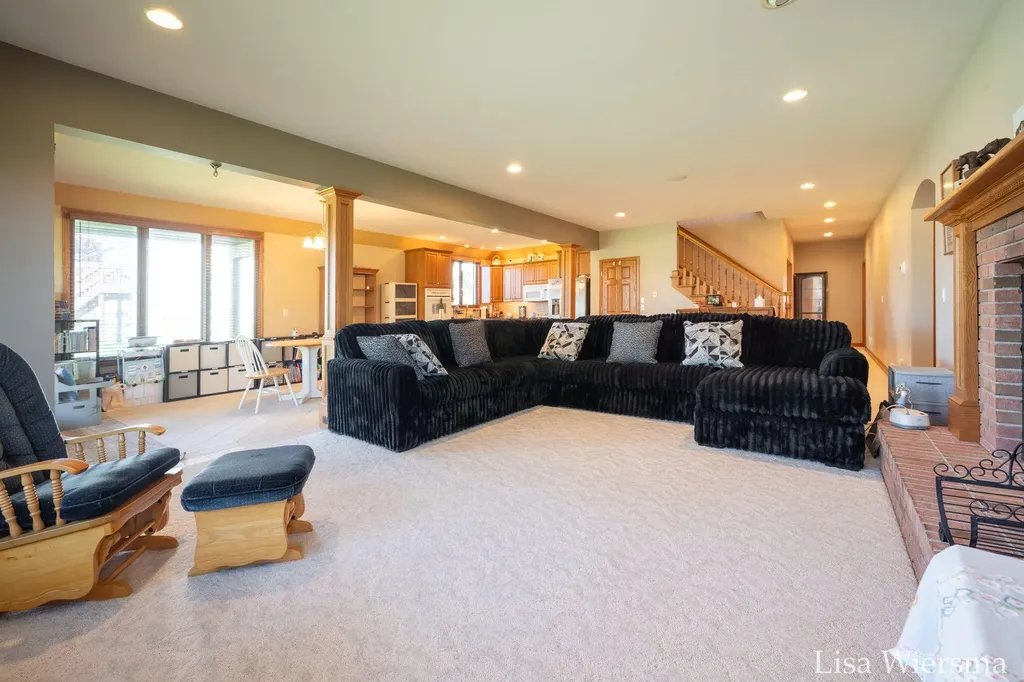 34 Regal Court Zeeland City MI 49464