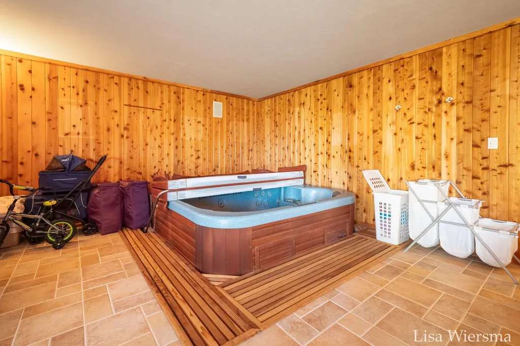 34 Regal Court Zeeland City MI 49464