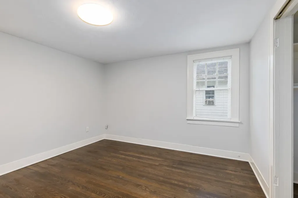 1816 Todd Avenue Lansing City MI 48910
