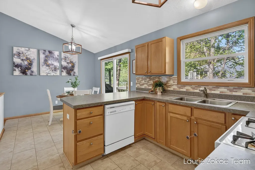 10880 Timberline Drive Allendale Charter Township MI 49401