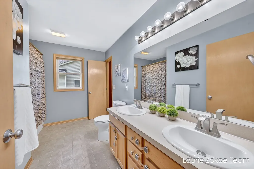 10880 Timberline Drive Allendale Charter Township MI 49401