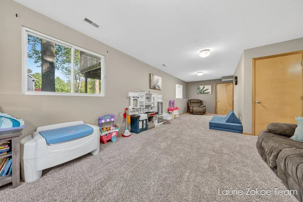 10880 Timberline Drive Allendale Charter Township MI 49401