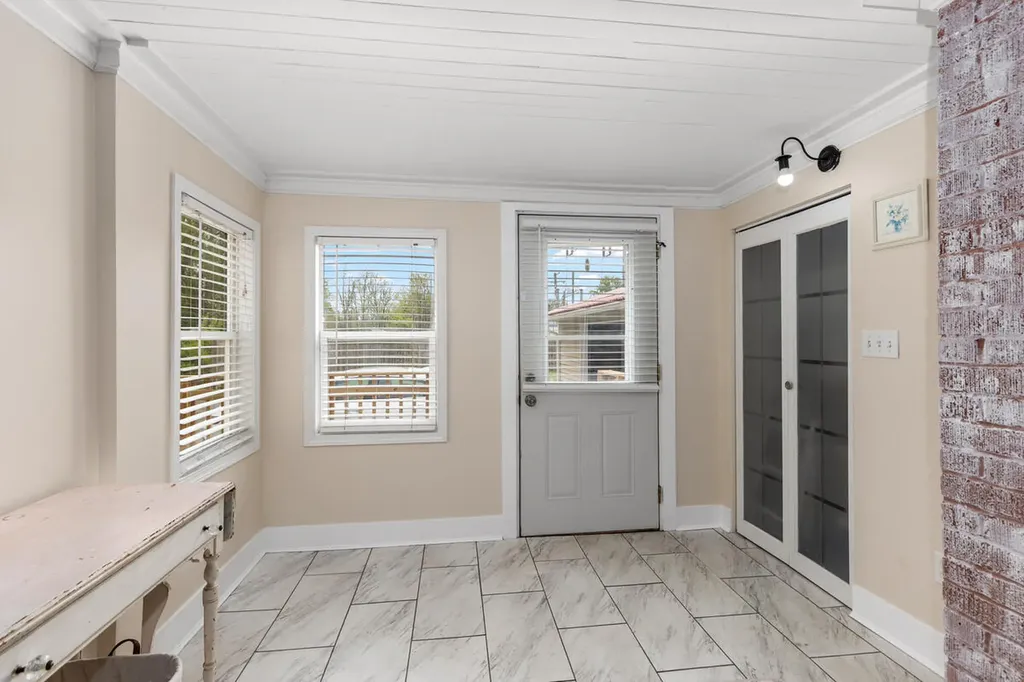 156 W Beech Street NE Cedar Springs City MI 49319