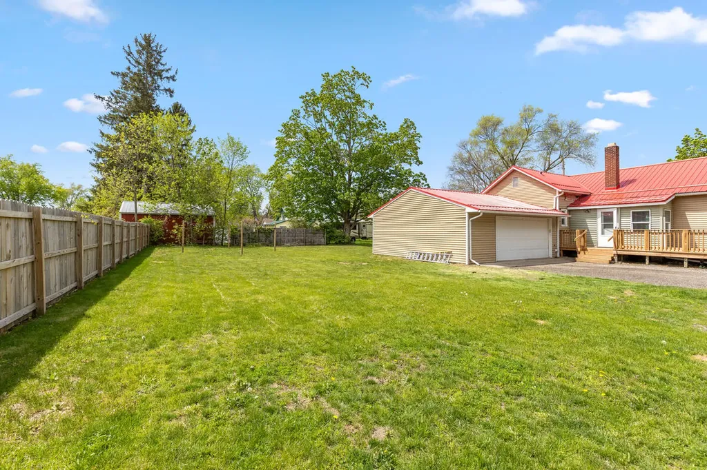 156 W Beech Street NE Cedar Springs City MI 49319