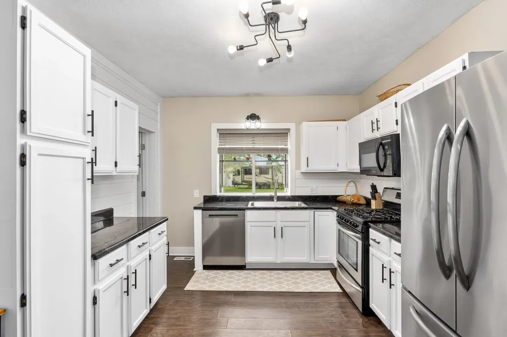 156 W Beech Street NE Cedar Springs City MI 49319