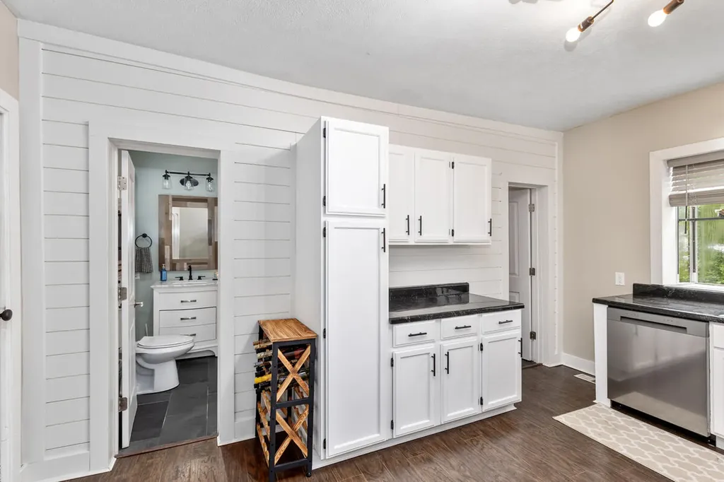 156 W Beech Street NE Cedar Springs City MI 49319