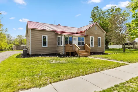 156 W Beech Street NE Cedar Springs City MI 49319