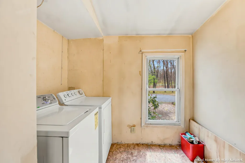 2437 E 100th Street Grant Township MI 49327