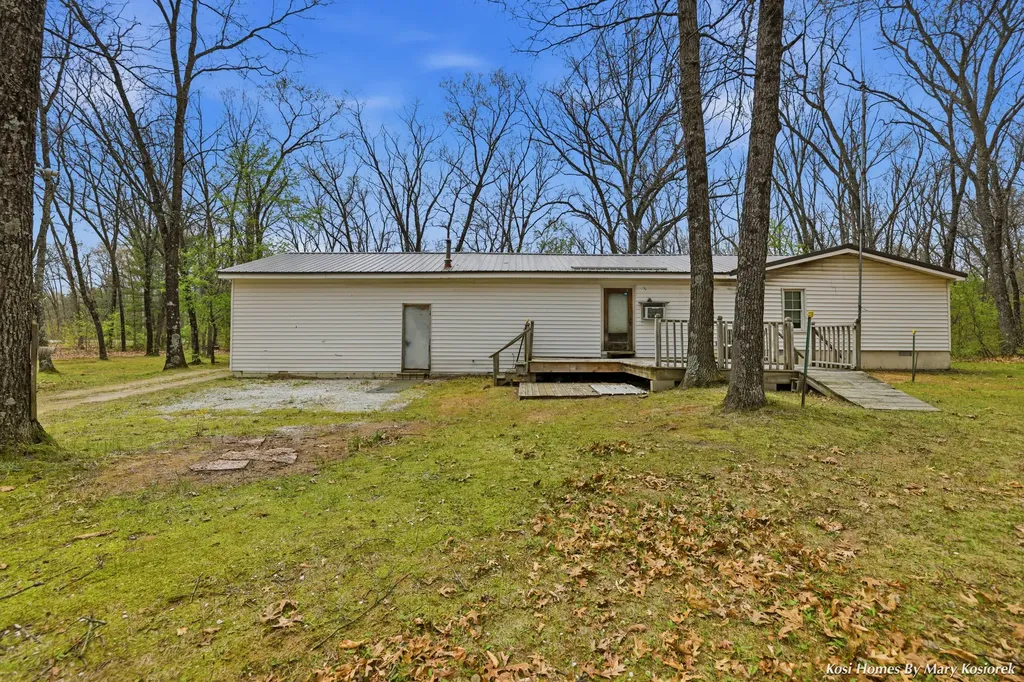 2437 E 100th Street Grant Township MI 49327