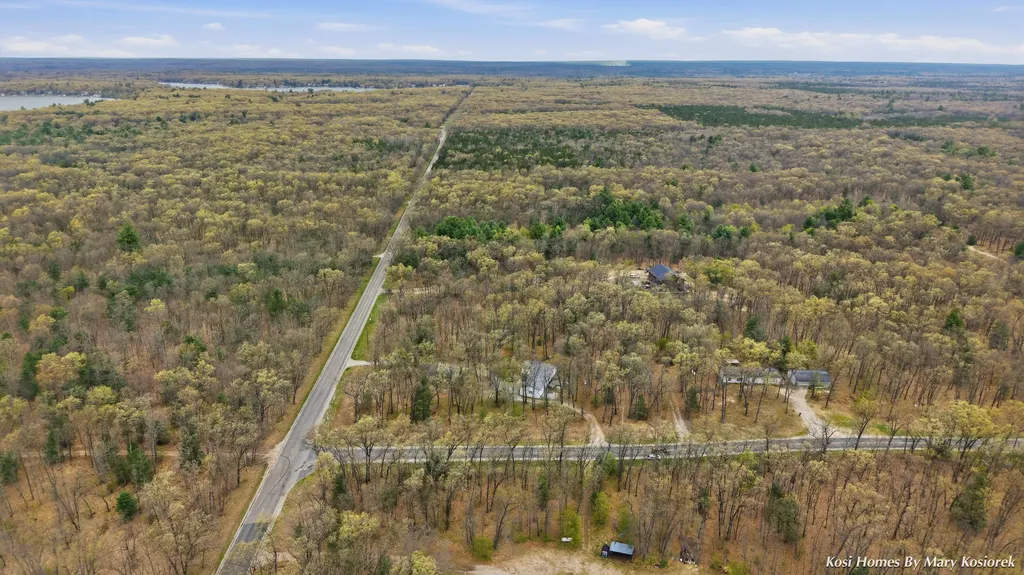 2437 E 100th Street Grant Township MI 49327