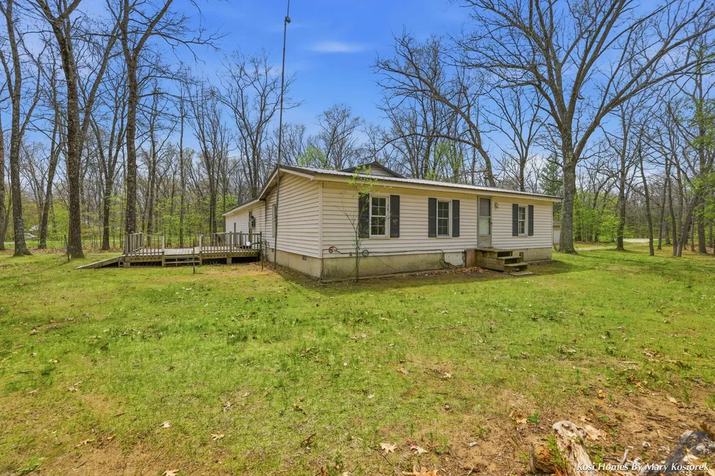 2437 E 100th Street Grant Township MI 49327