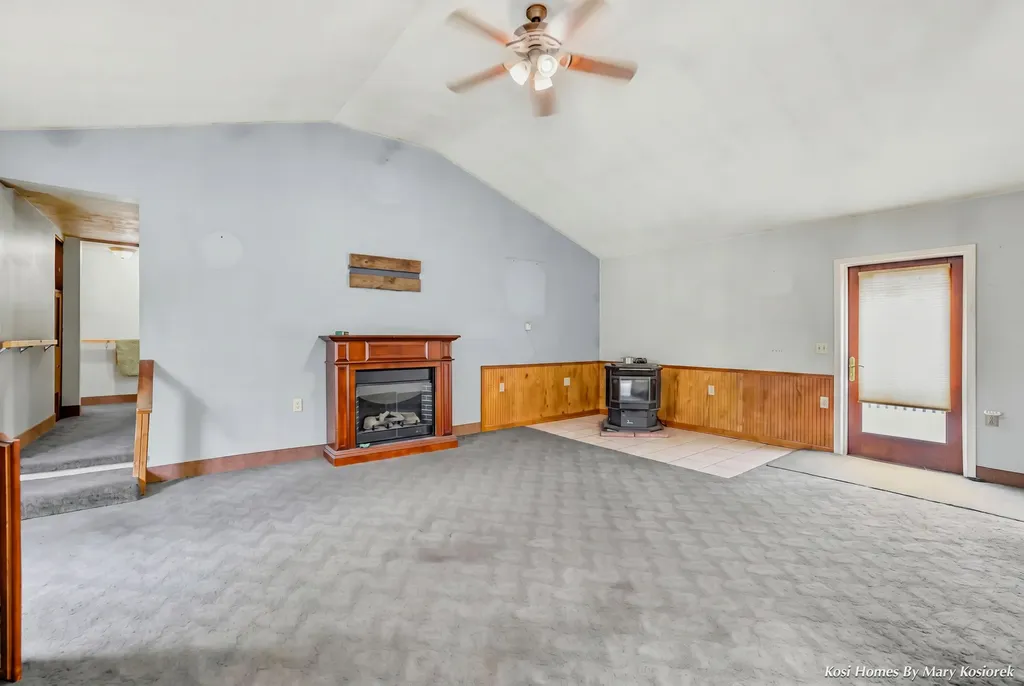 2437 E 100th Street Grant Township MI 49327