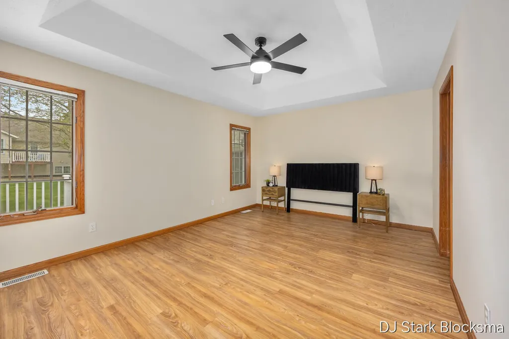 2038 Palmerton Court NE Grand Rapids City MI 49505