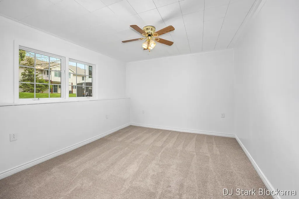 2038 Palmerton Court NE Grand Rapids City MI 49505