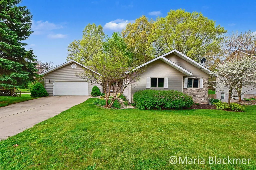 947 Southview Drive Ionia City MI 48846