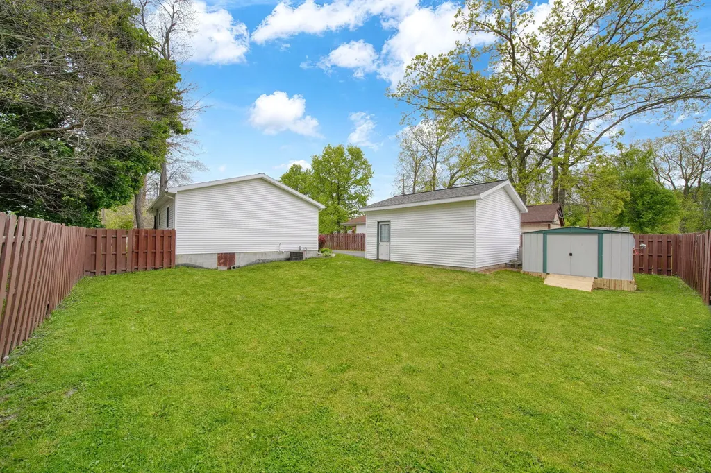 2105 Carlton Boulevard Summit Township MI 49203