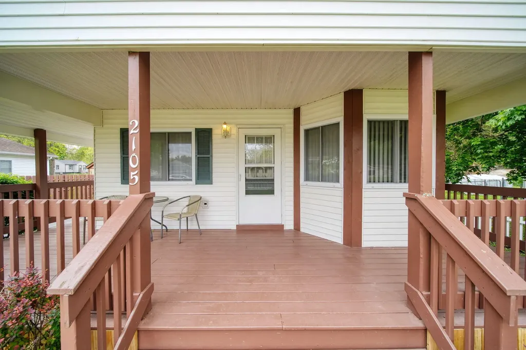 2105 Carlton Boulevard Summit Township MI 49203