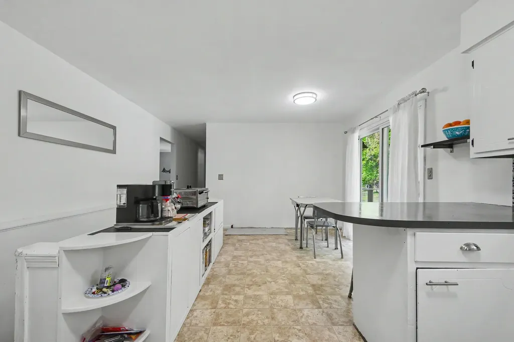 5248 Burgis Avenue SE Kentwood City MI 49508