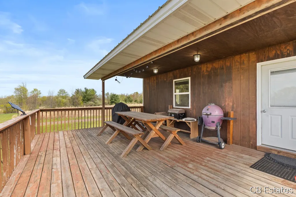 7147 6 Mile Road Norwich Township MI 49307
