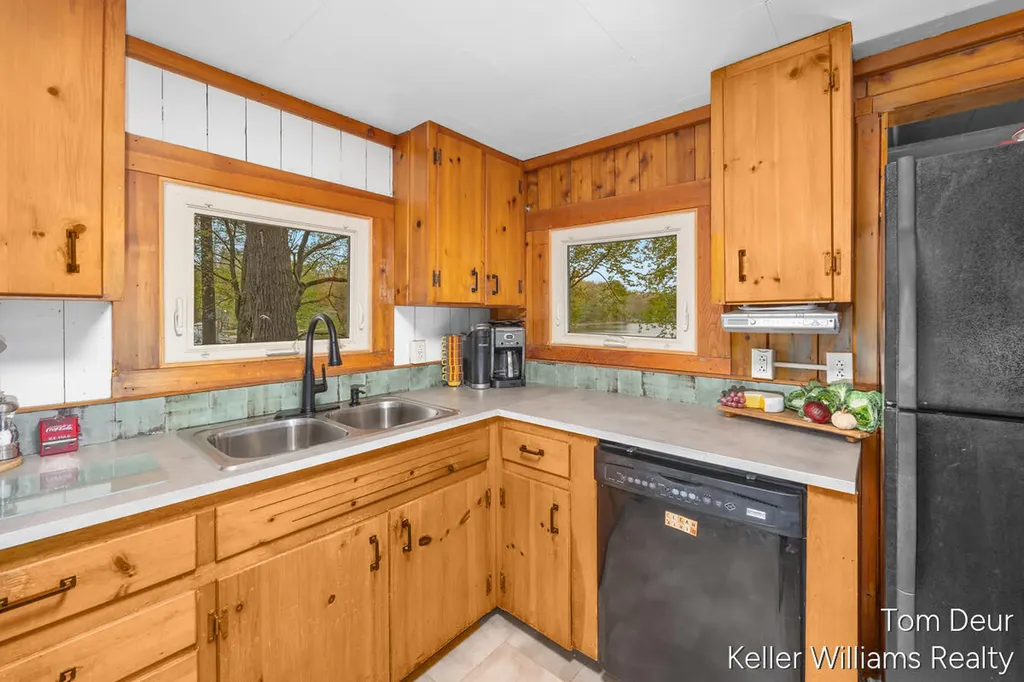 8175 S Island View Drive Croton Township MI 49337