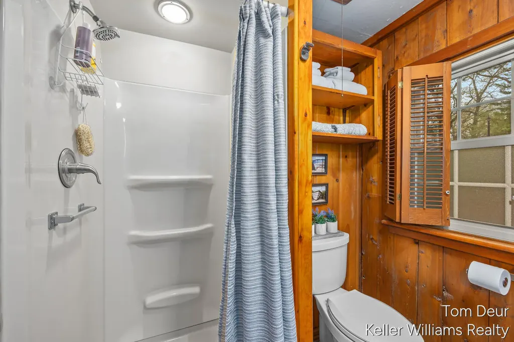 8175 S Island View Drive Croton Township MI 49337
